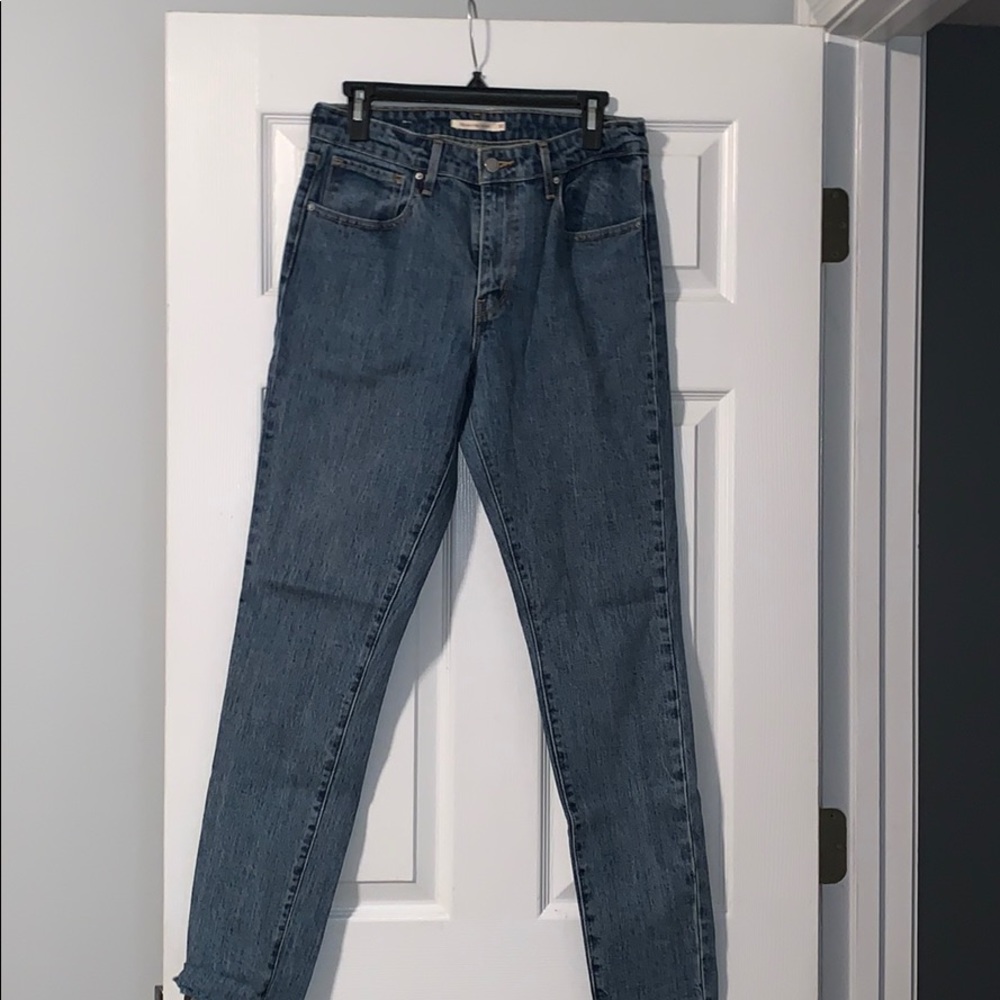 Levi Straight Leg Jeans